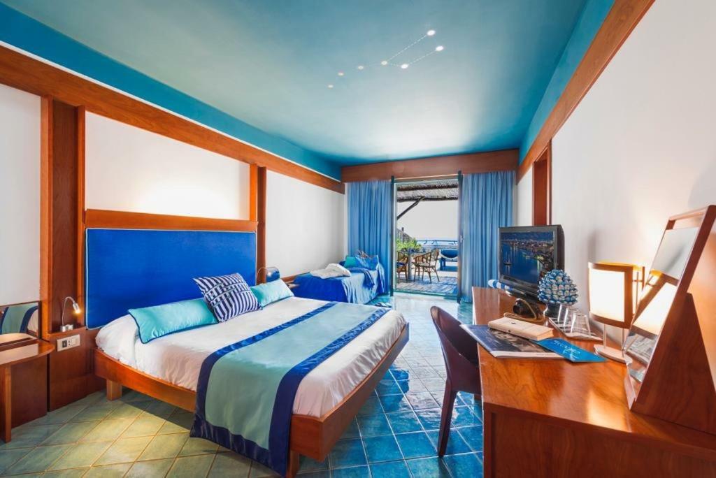 Lo Scoglio Hotel Marina del Cantone Kültér fotó